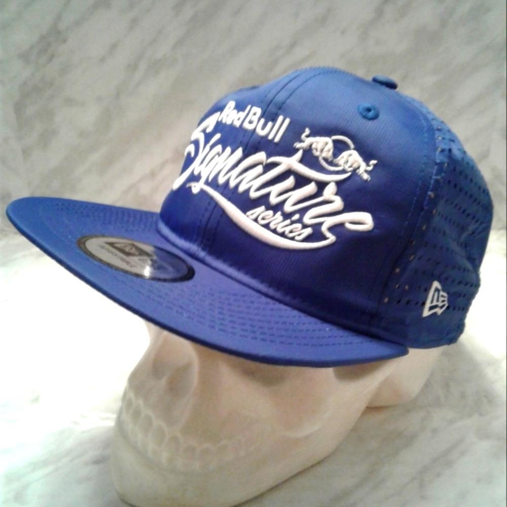 NWT Red Bull Signature Series Logo New Era Hat Cap Adjustable SnapBack unisex